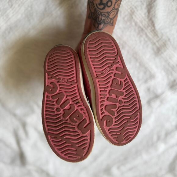 Native Shoes Pink Kids Slip-On | Child Size 10 | Water-Friendly Lightweight - Picture 6 of 7
